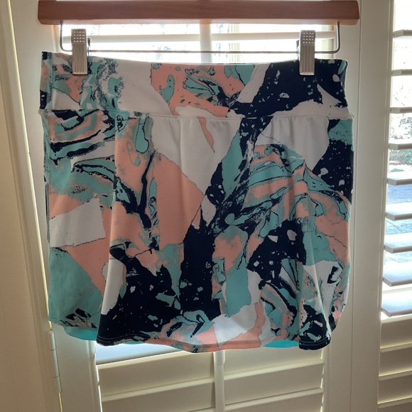 Nike Performance Skirt Patterned Fabric Design Small - Picture 3 of 3